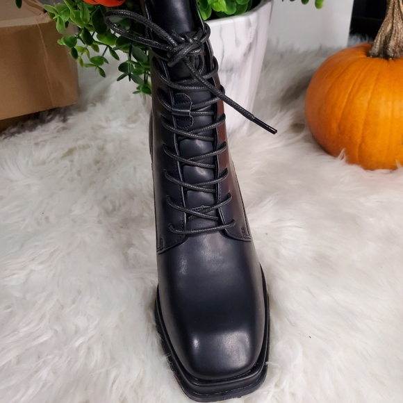 KALINDI ANKLE BOOTS WITH WIDE LACES SIZE 8.5 - Picture 2 of 6